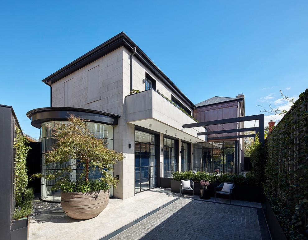 Inspiration for a contemporary patio in Melbourne.
