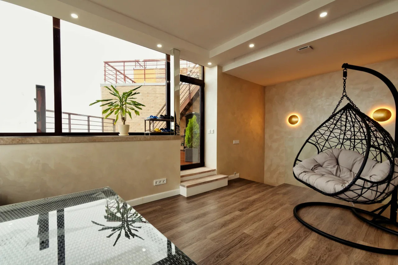 Двухуровневая квартира с видом на озеро Лахта