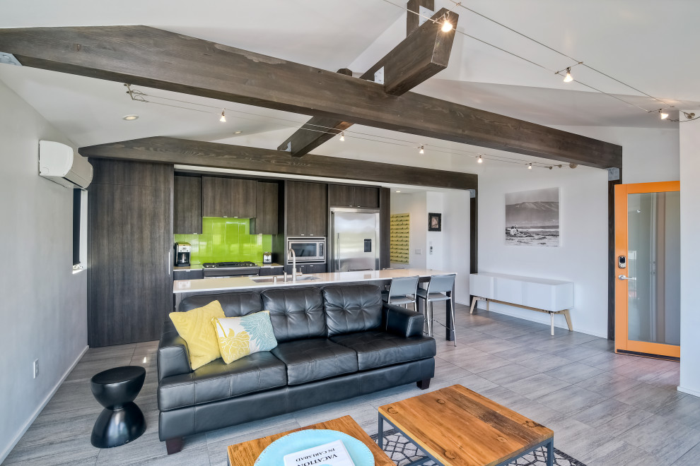Five Unit Seaside Vacation Rental