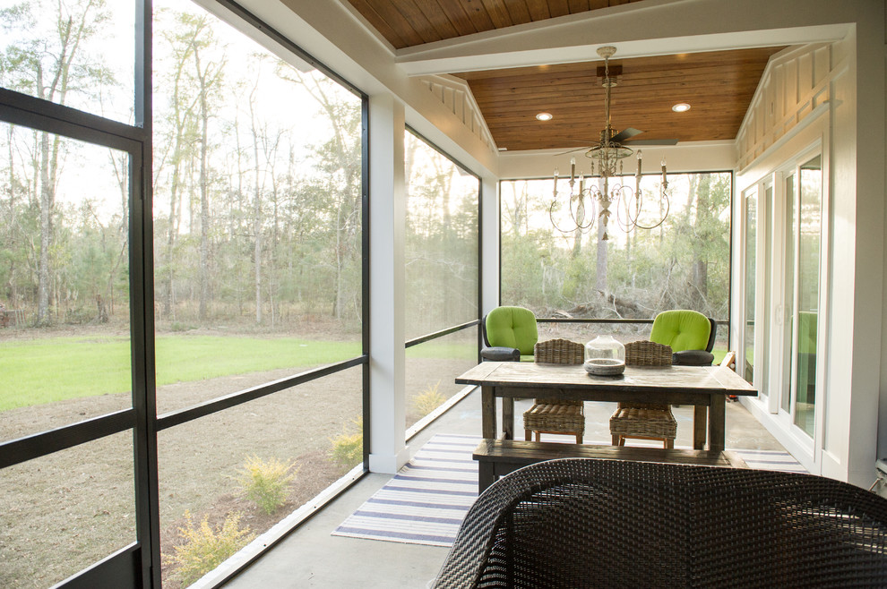 Design ideas for a country verandah in Atlanta.
