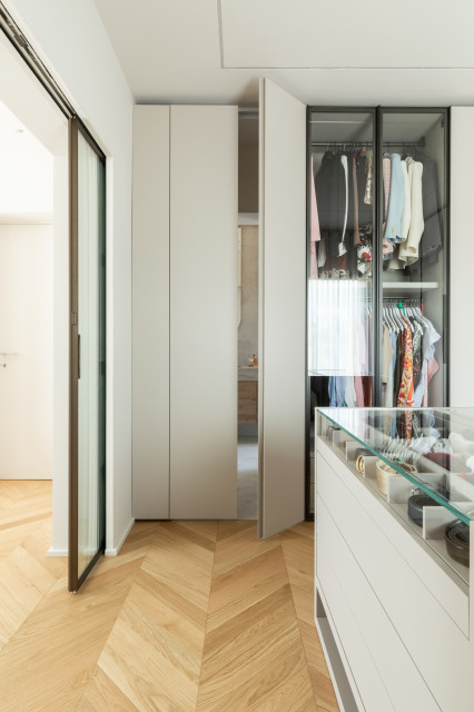 VILLA PRIVATA AD modern-ankleidezimmer