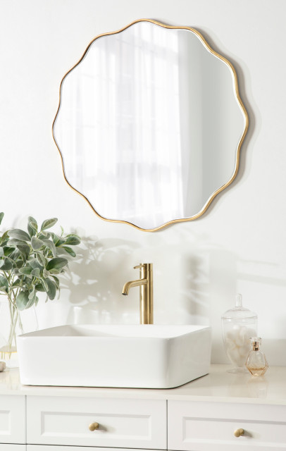 Elegant Bathroom Round Gold Scalloped Mirror for Luxe Modern Spaces