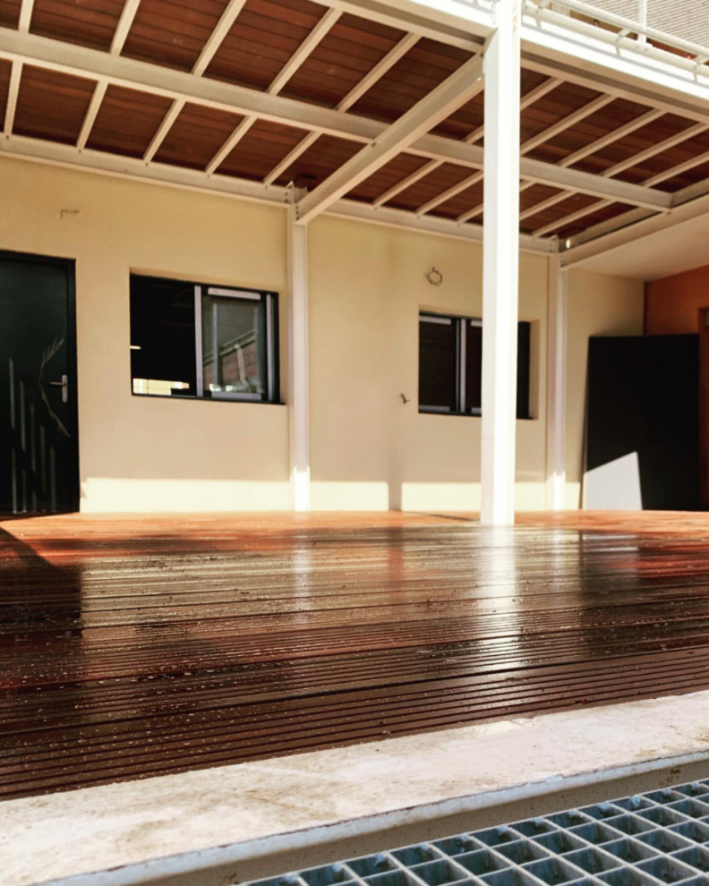 Pose d’une terrasse en macaranduba sur deux niveaux