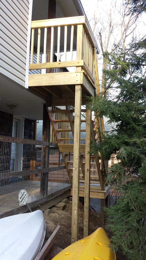 Inspiration for a rustic backyard balcony deck remodel