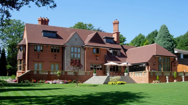 Rear elevation and terrace amerikansk-craftsman-hus-og-facade