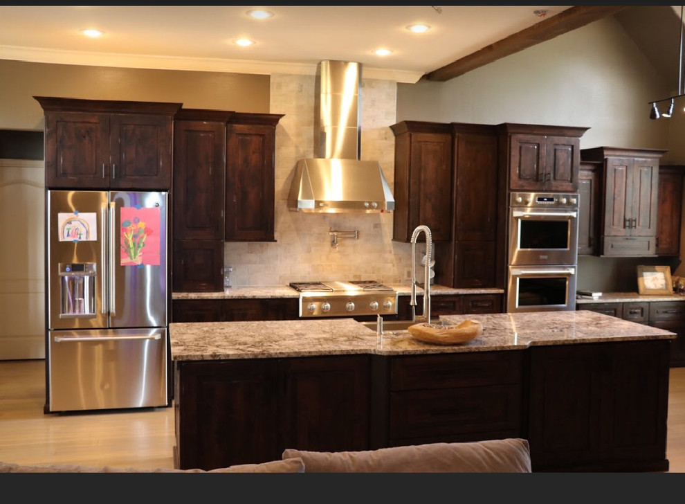 Kitchen - rustic kitchen idea