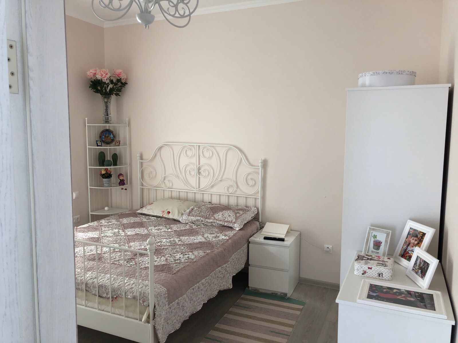 Уютный дом с двумя спальнями и террасой