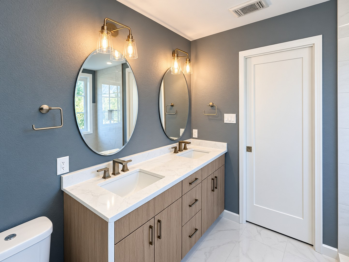 Contemporary Master Bathroom Remodeling in Cypress, TX