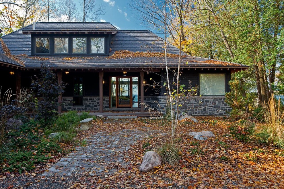 Transitional exterior home idea in Toronto
