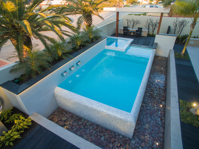 Madora Bay tropical-pool