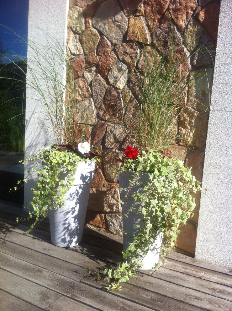 Уличные кашпо