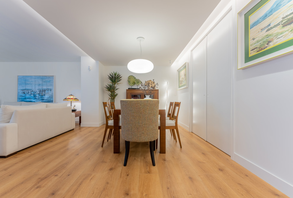 Atico "capricho" con algunos muebles de familia.