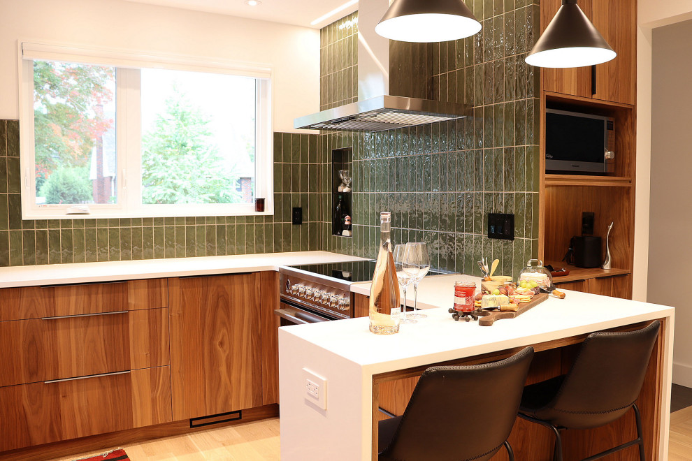 AN AWED TO MID CENTURY MODERN