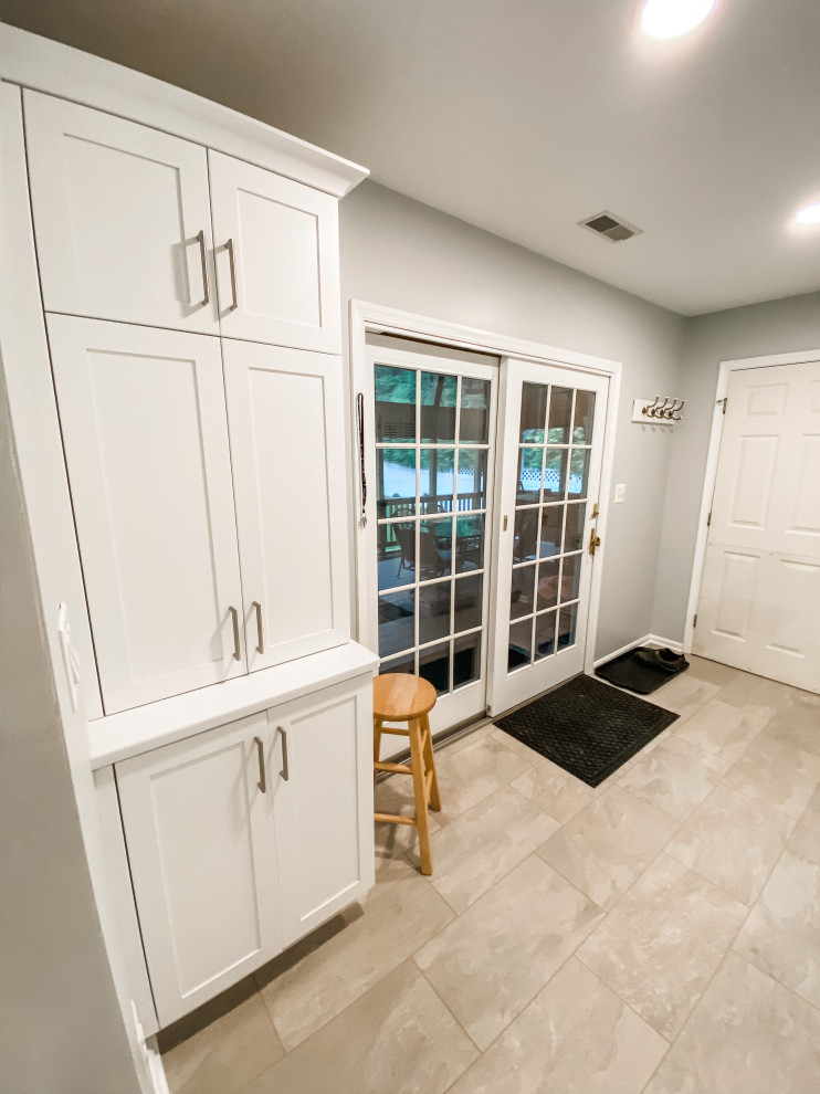 Inspiration for a transitional kitchen remodel in Baltimore