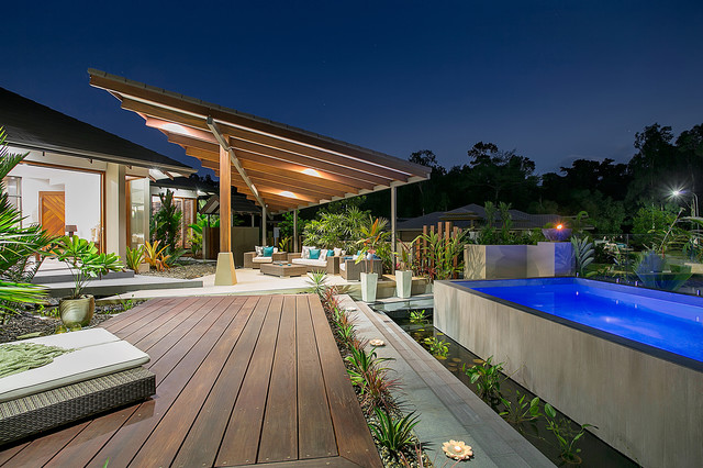 Litara Display Home tropical-pool