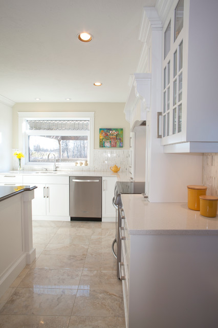 Classic transitional-kitchen