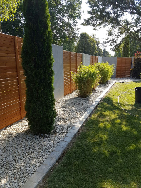 Sichtschutz Beton/L&auml;rche garden