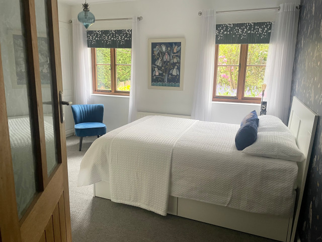 Ashurst Wood Styling to Sell modern-bedroom