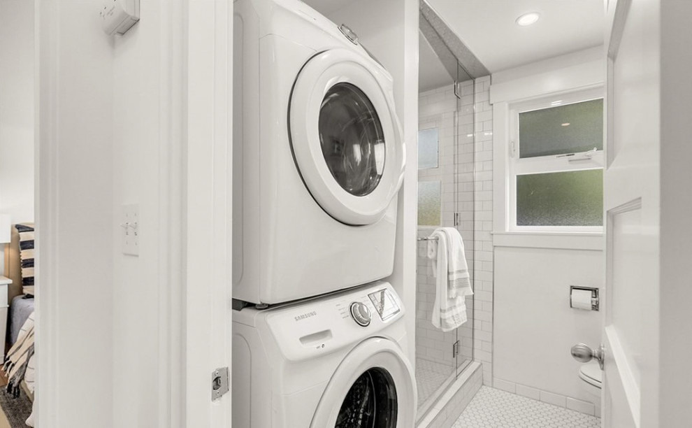 Photo of a laundry room in Seattle.