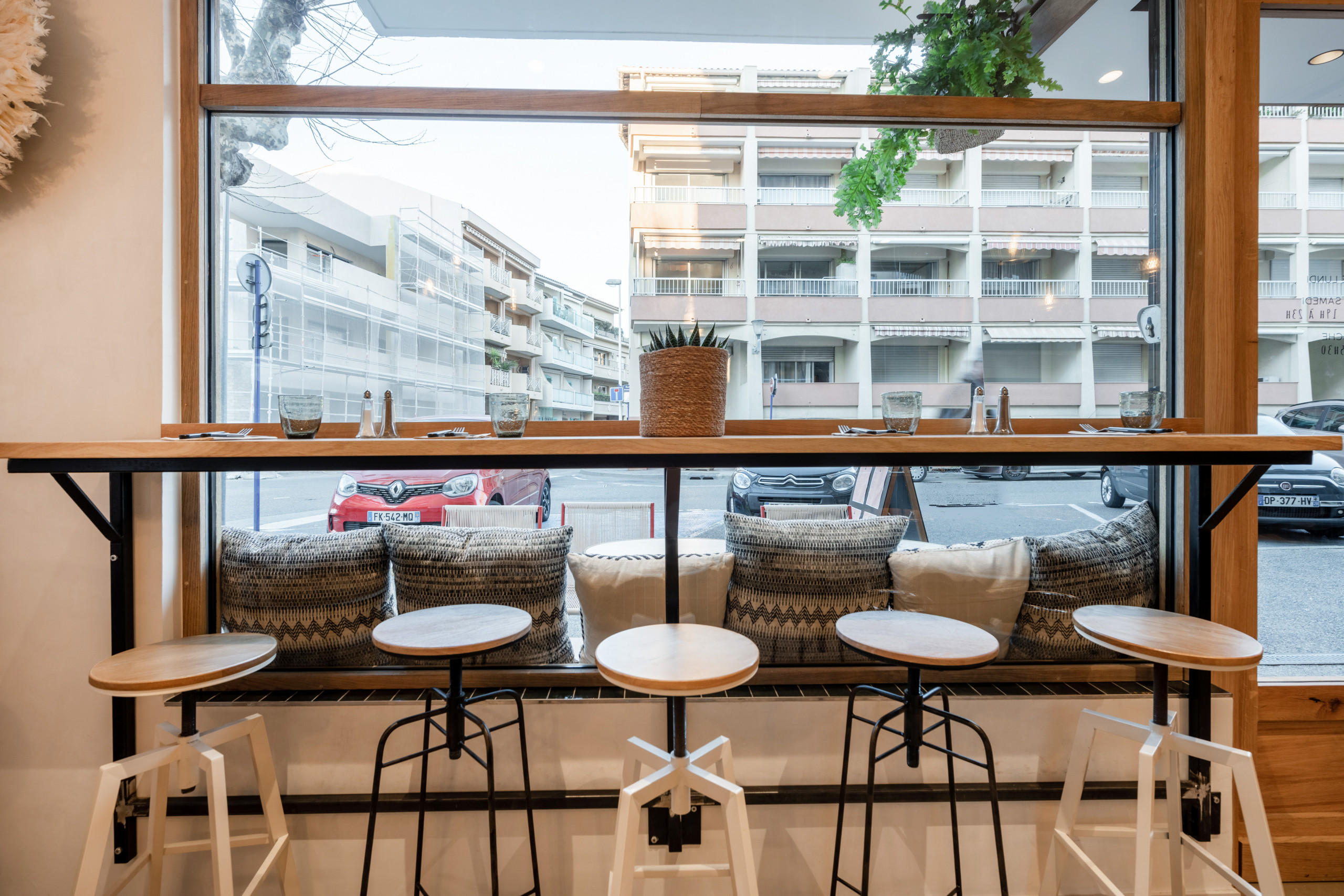 Sainte-Maxime - Restaurant Roots | Agencement en sur-mesure