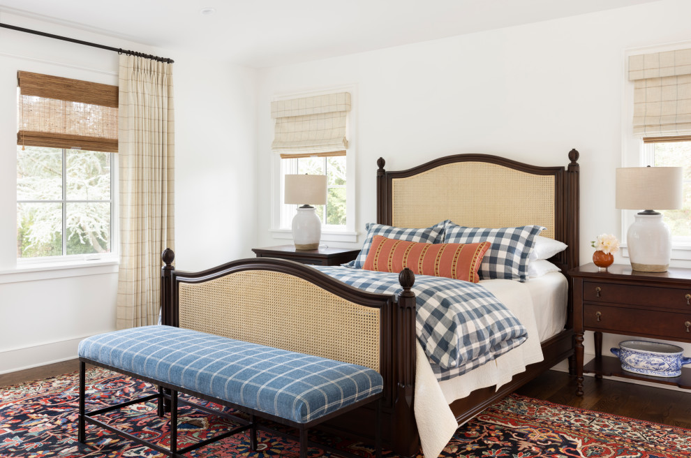 Свежая идея для дизайна: большая хозяйская спальня в классическом стиле - отличное фото интерьера