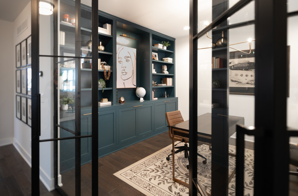Inspiration for a transitional home design remodel in Detroit