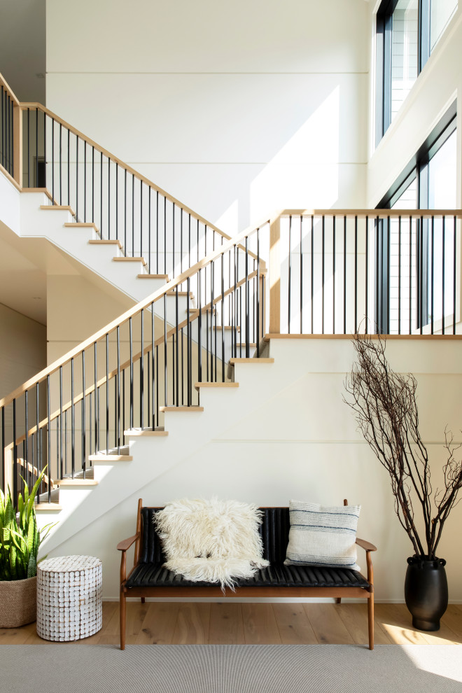 Staircase - contemporary staircase idea in New York