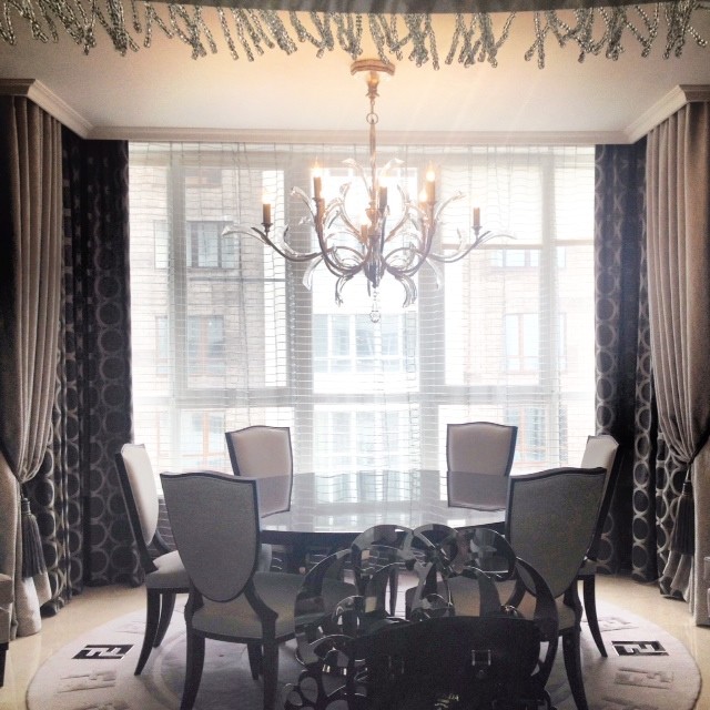 Текстильное оформления интерьера в Московской квартире.