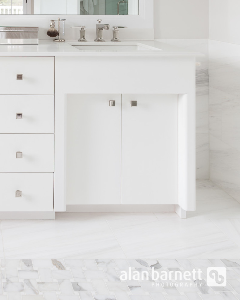 Bathroom - transitional master bathroom idea in New York