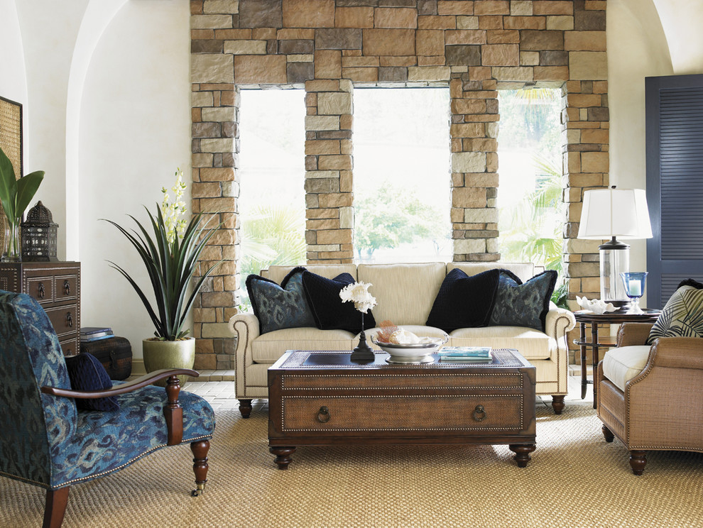 Inspiration for a mid-sized traditional living room in Orange County.