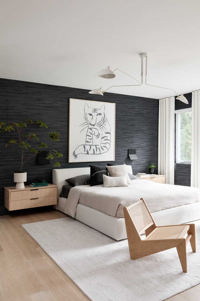 Стильный дизайн: хозяйская спальня среднего размера в стиле модернизм - последний тренд