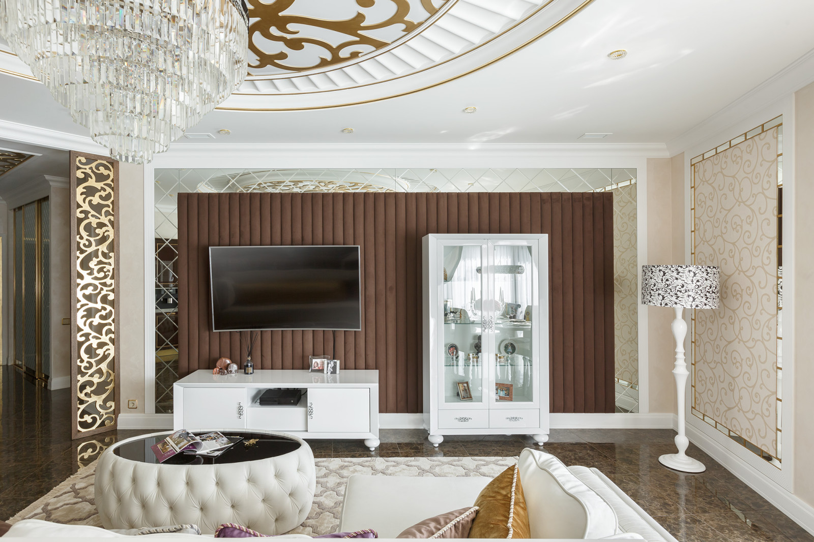 Мебель и мягкие стеновые панели для проекта дизайнера Натальи Резцовой