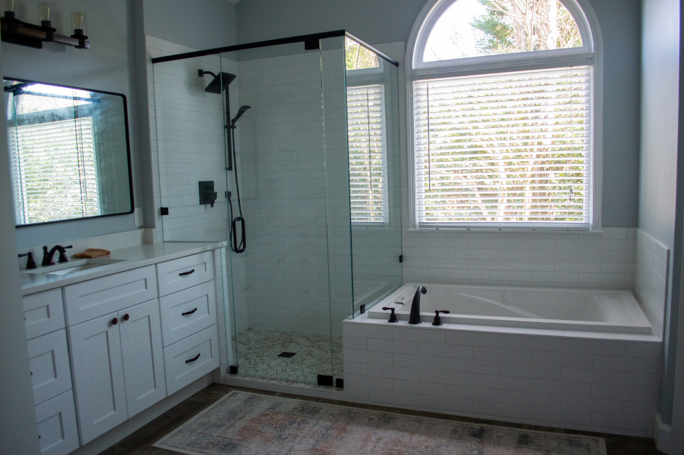 30068 Bathroom