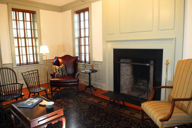 Rayfield Project traditional-living-room