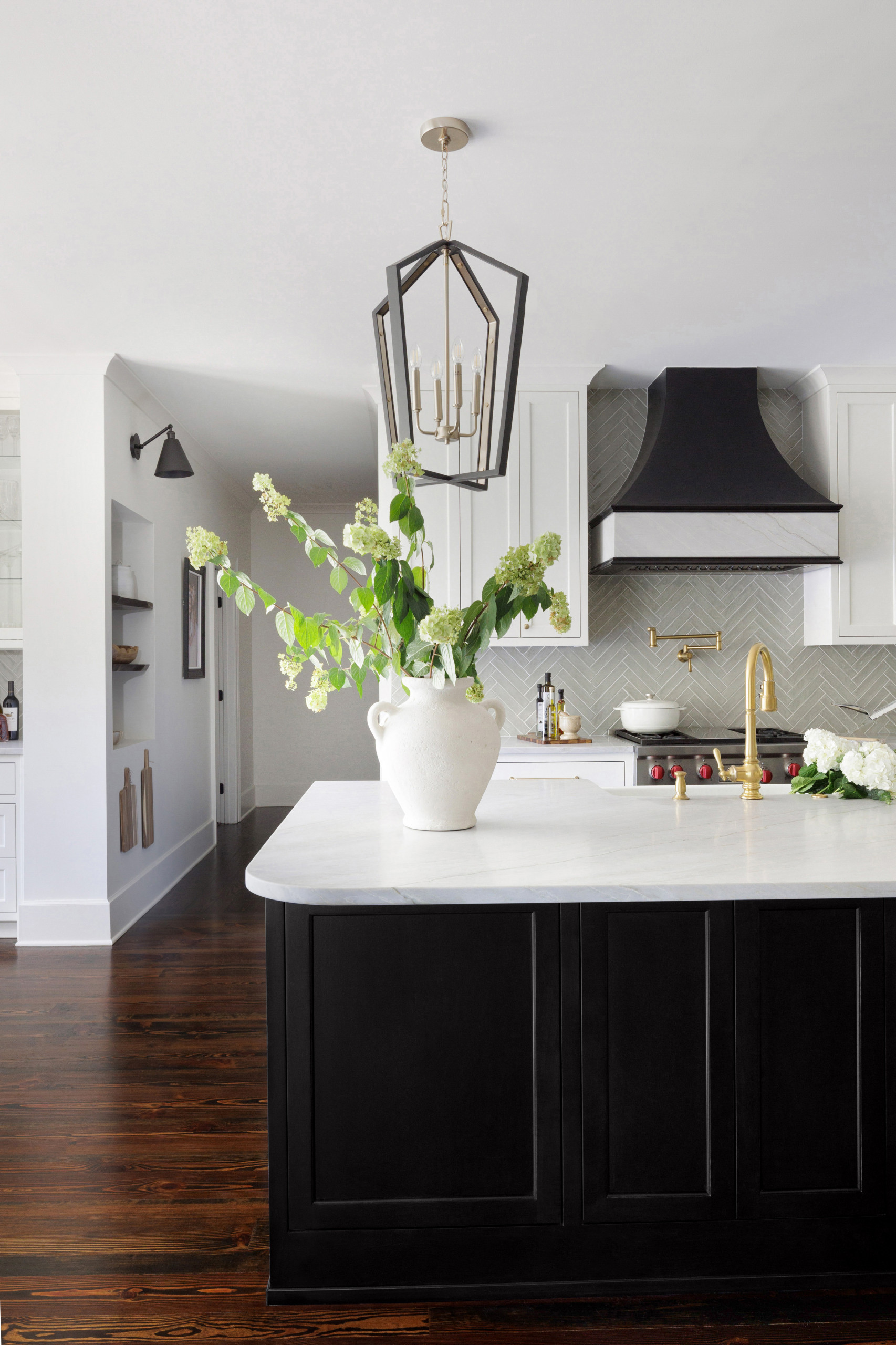 KENNESAW Modern Farmhouse