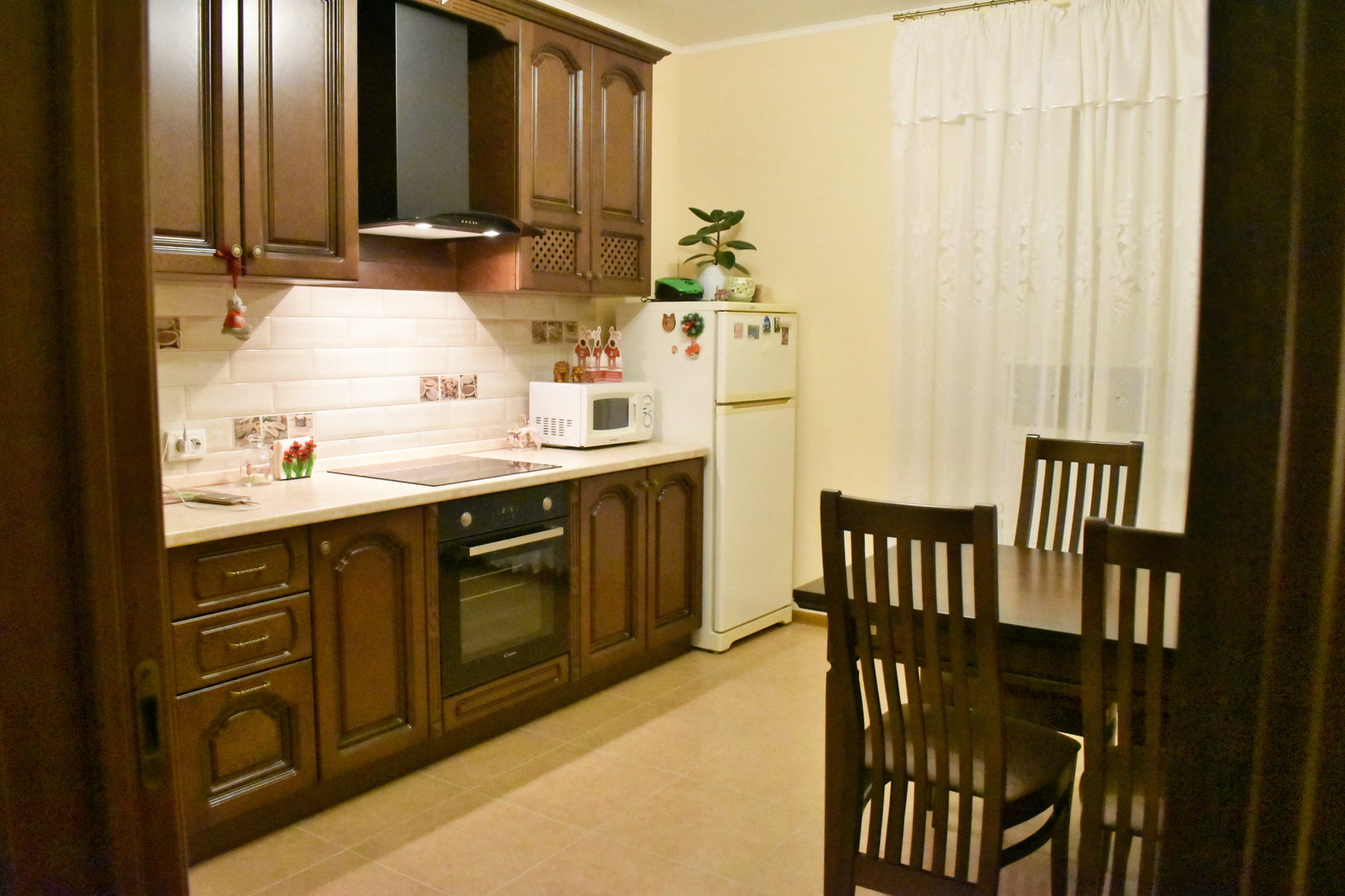 Кухня из массива дуба "Альфа" классика