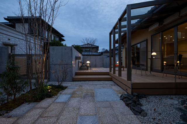 H.K　HOUSE（外構工事） japanisch-modern-terrasse