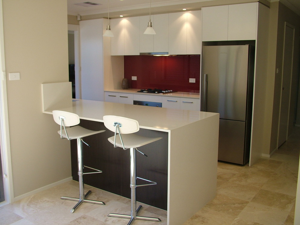 Design ideas for a modern kitchen in Sydney.