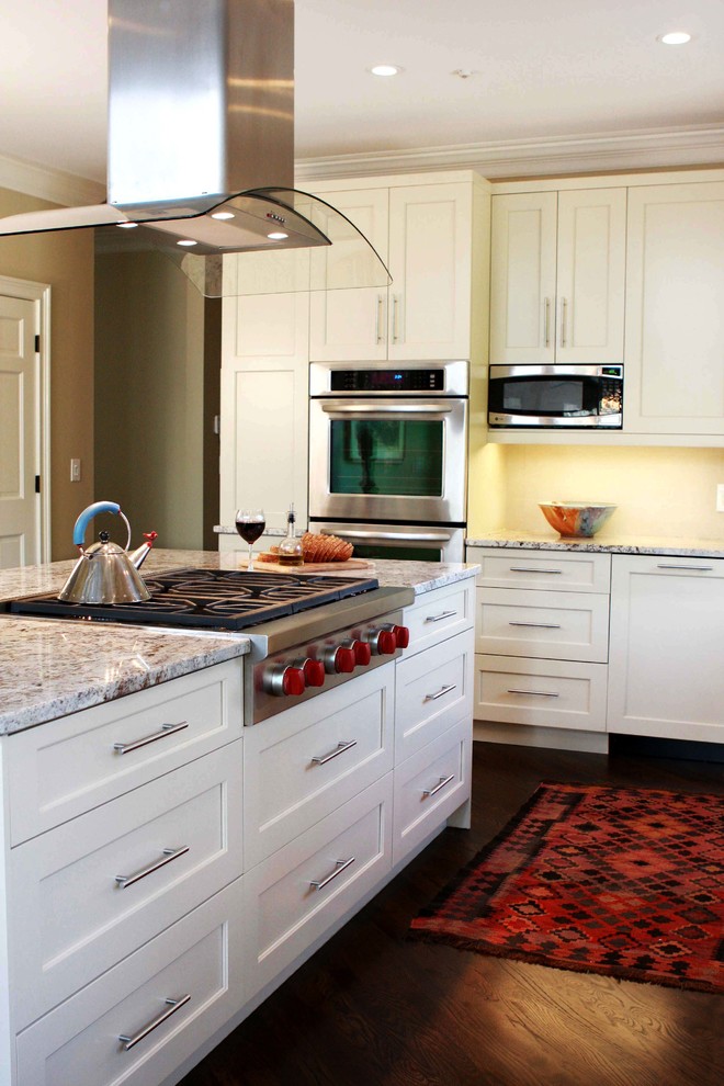 Example of a transitional kitchen design in Atlanta