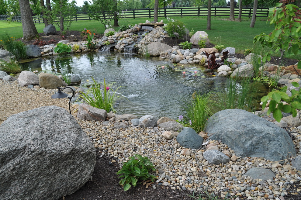 Example of a mountain style home design design in Indianapolis