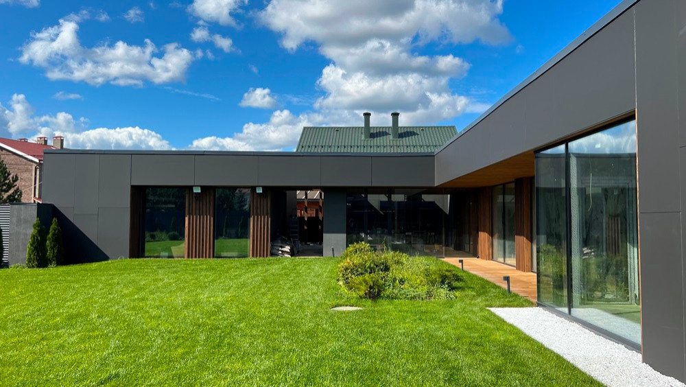 Дом в п. Благовещенка