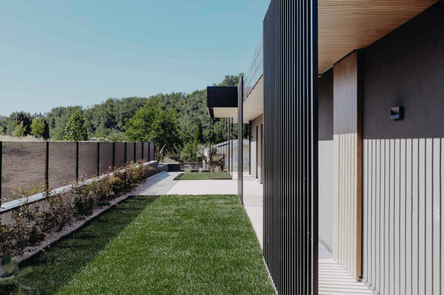 LA DUO contemporary-exterior