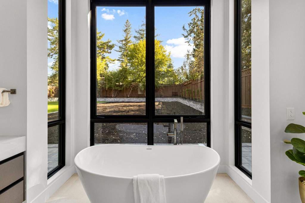 Example of a minimalist home design design in San Francisco