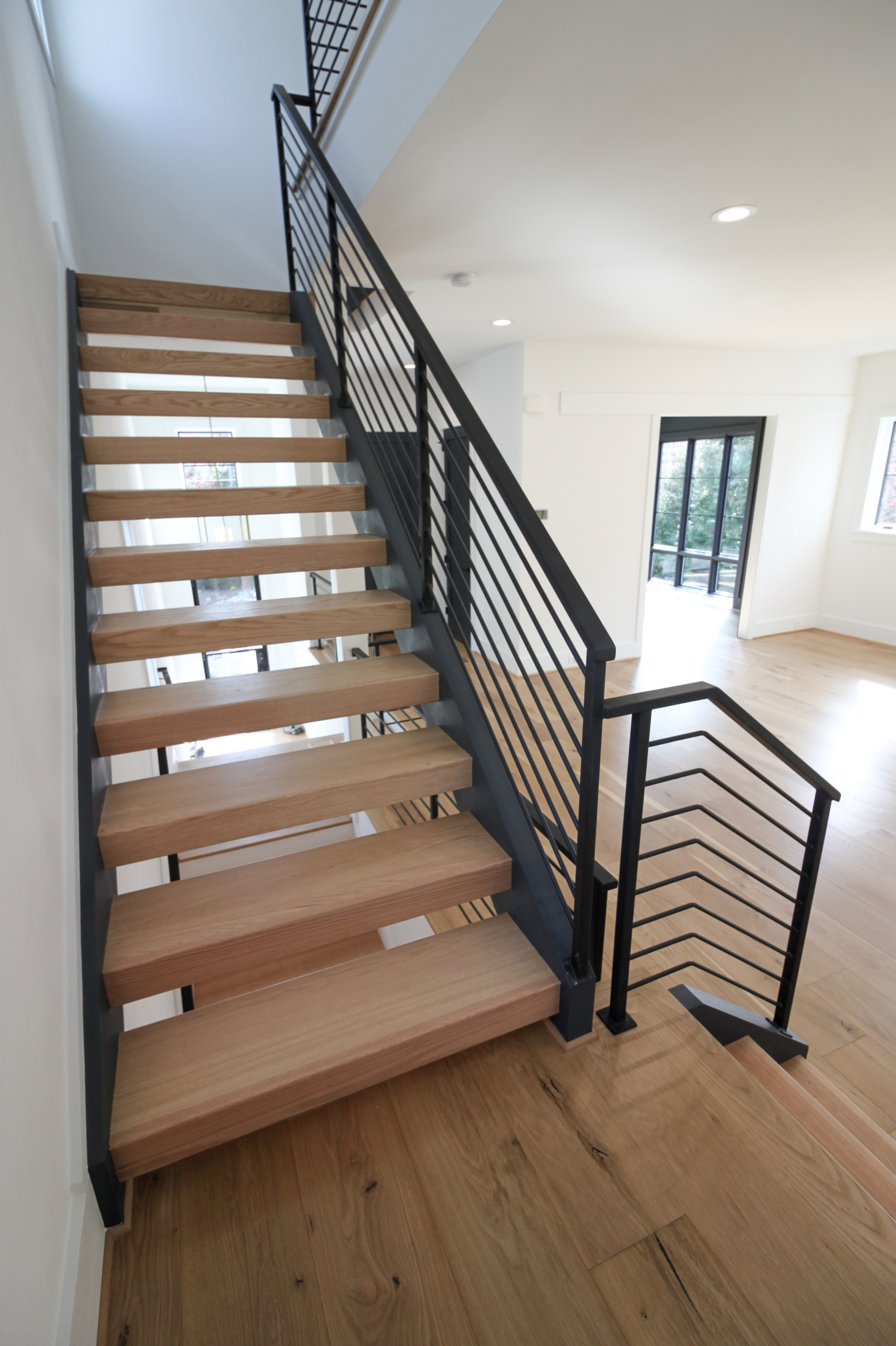 85_Sleek Three-Quarter Turn Multilevel-Staircase, McLean VA 22101