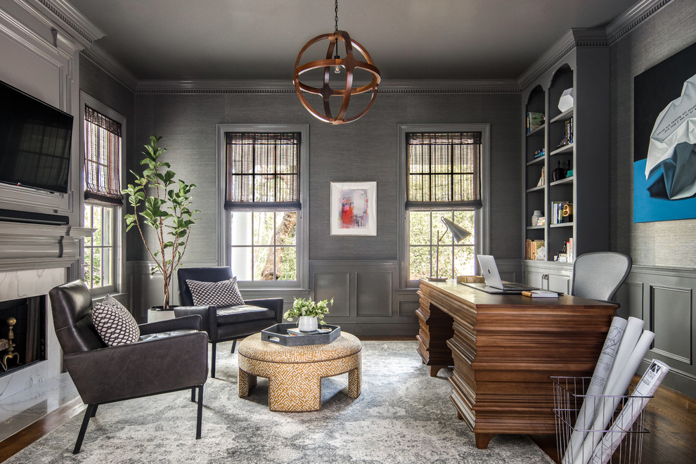 Design ideas for a transitional home office in San Francisco.