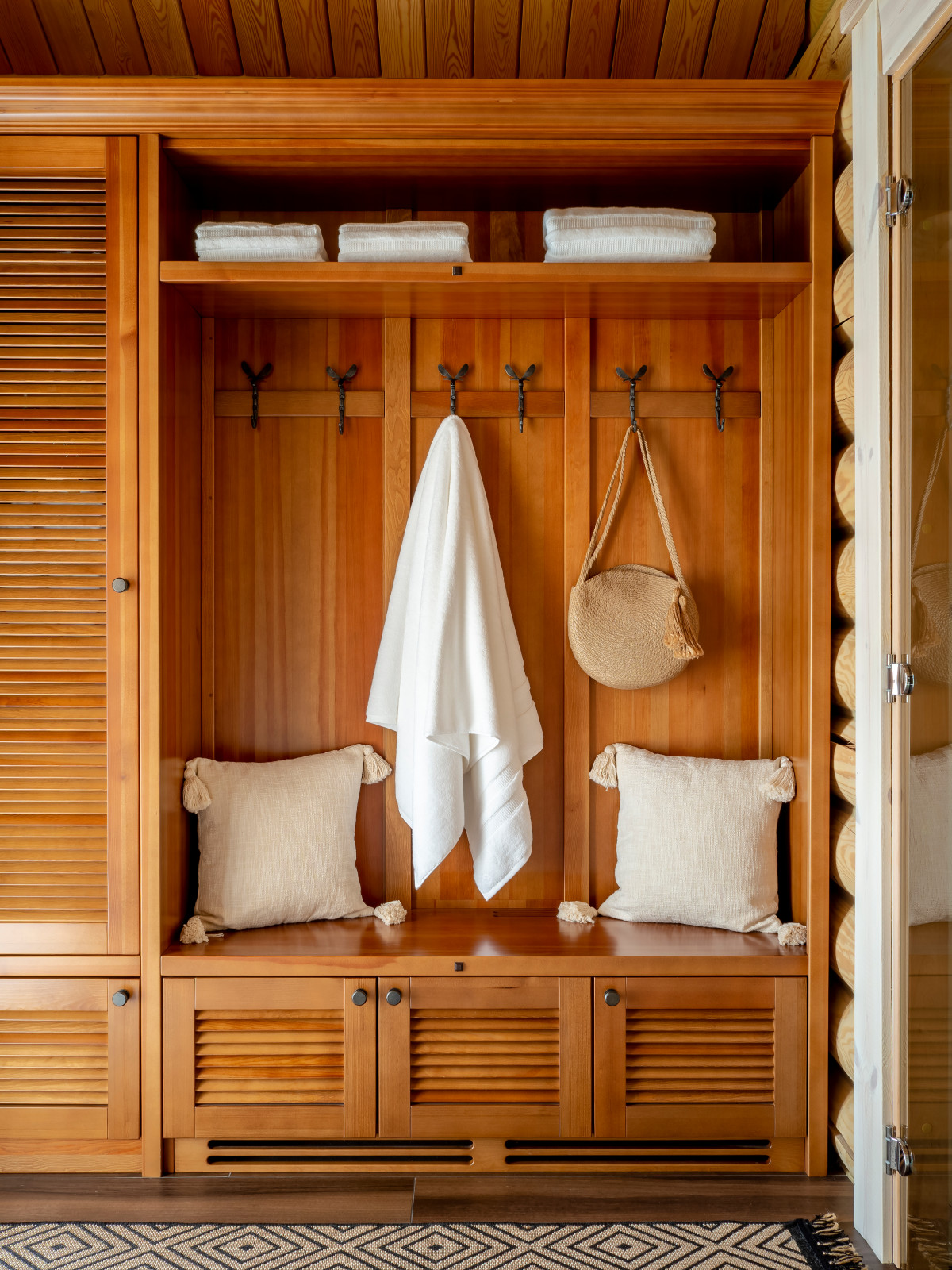 Банный домик с бассейном (фото)