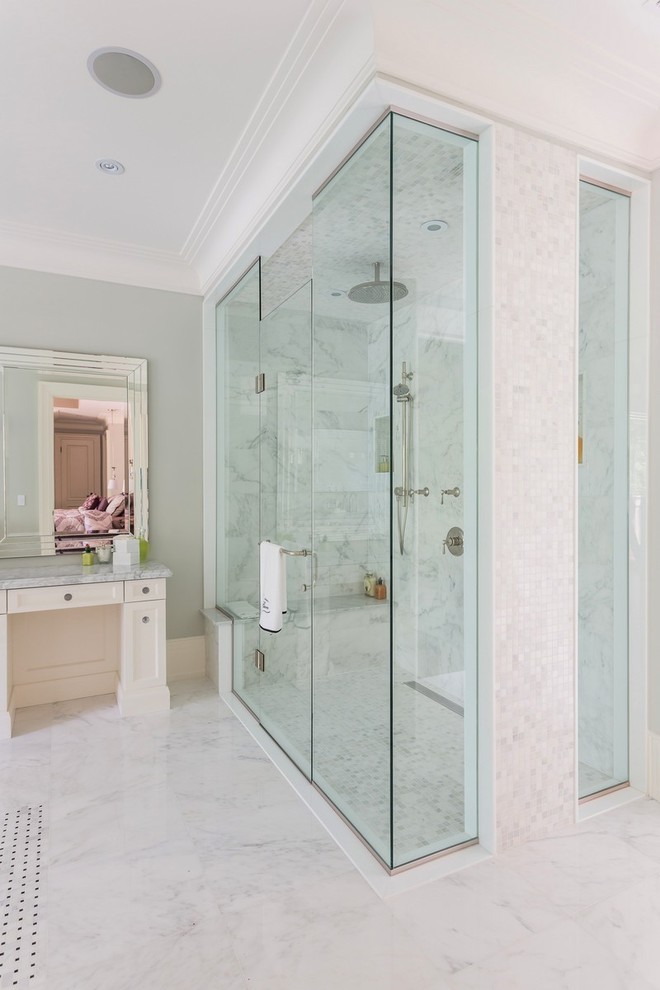 Traditional bathroom in Toronto with a double shower and grey walls.