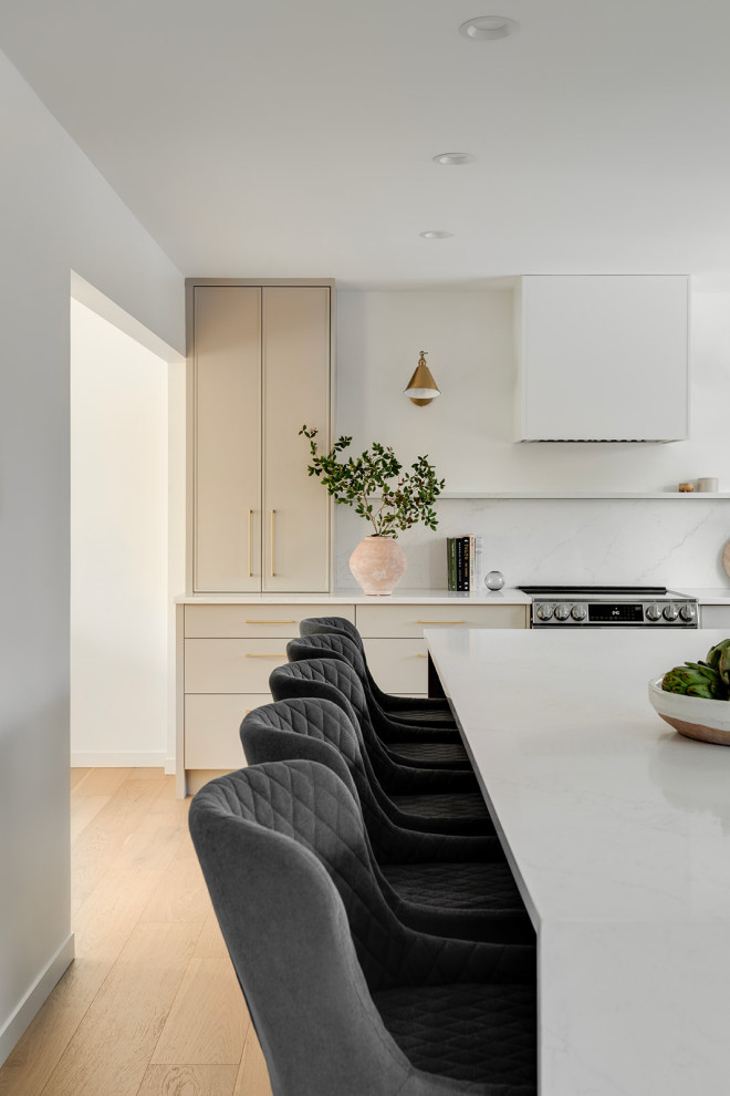Inspiration for a transitional kitchen remodel in Calgary