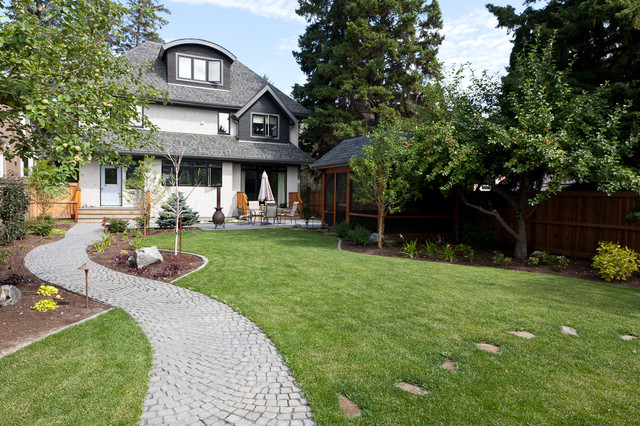 Summit II traditional-exterior