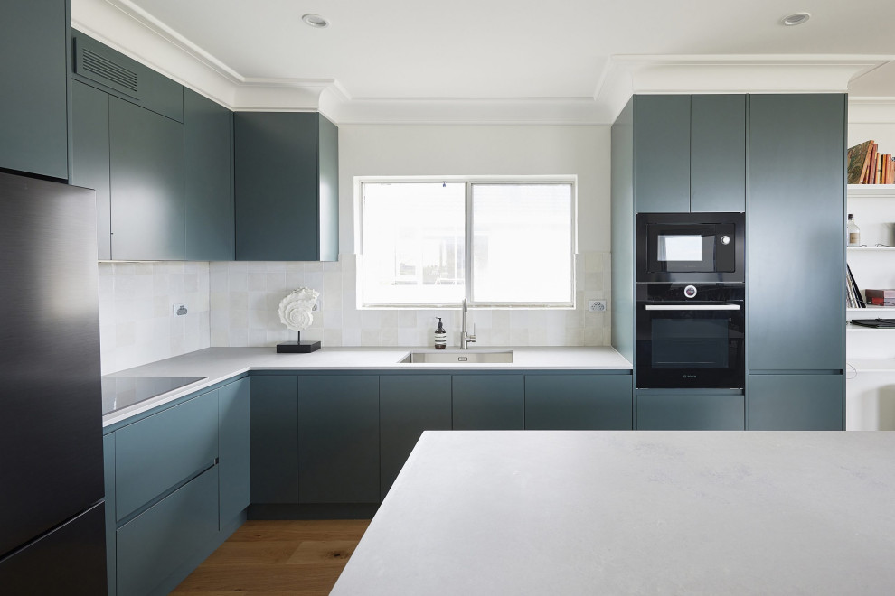 Design ideas for a contemporary kitchen in Sydney.